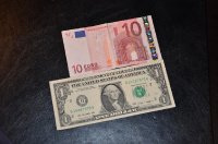 us-dollar-euro-groessenvergleich